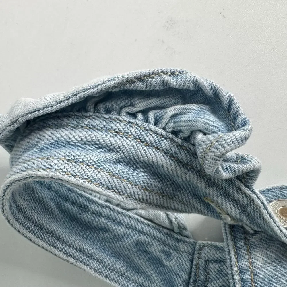 GAP Jean Shortalls Overalls Girls Size 4 Light Wash Ruffle Spring 2025 - Picture 3 of 8